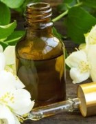 Làm sao để biết tinh dầu hoa nhài mua ở đâu tốt nhất