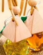 Tinh dầu để trong xe hơi khử mùi nhanh chóng tạo mùi thơm nhẹ dịu